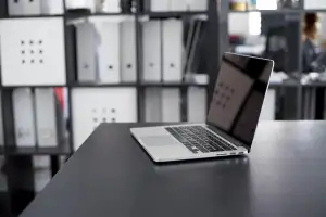 Zuzana Kanócz Román Pro Ženy